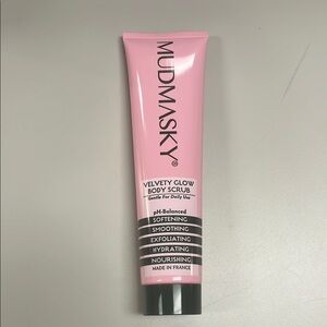 Mudmasky velvety glow Body Scrub New unopened 6oz